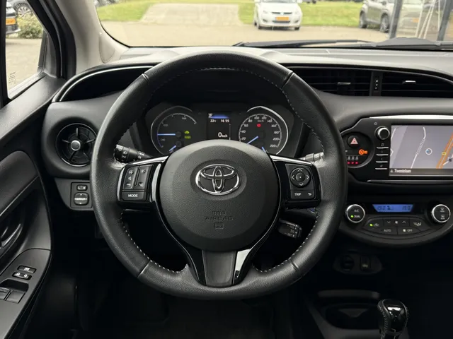 Toyota Yaris 1.5 Hyb. Design Sport