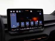 CUPRA Terramar 1.5 TSI 272pk DSG e-Hybrid VZ Performance · Camera · Wegklapbare Trekhaak · Sennheiser Audio · Elek. Voorstoelen · 20'' Inch · Garantie t/m 05-08-2030 of 150.000km