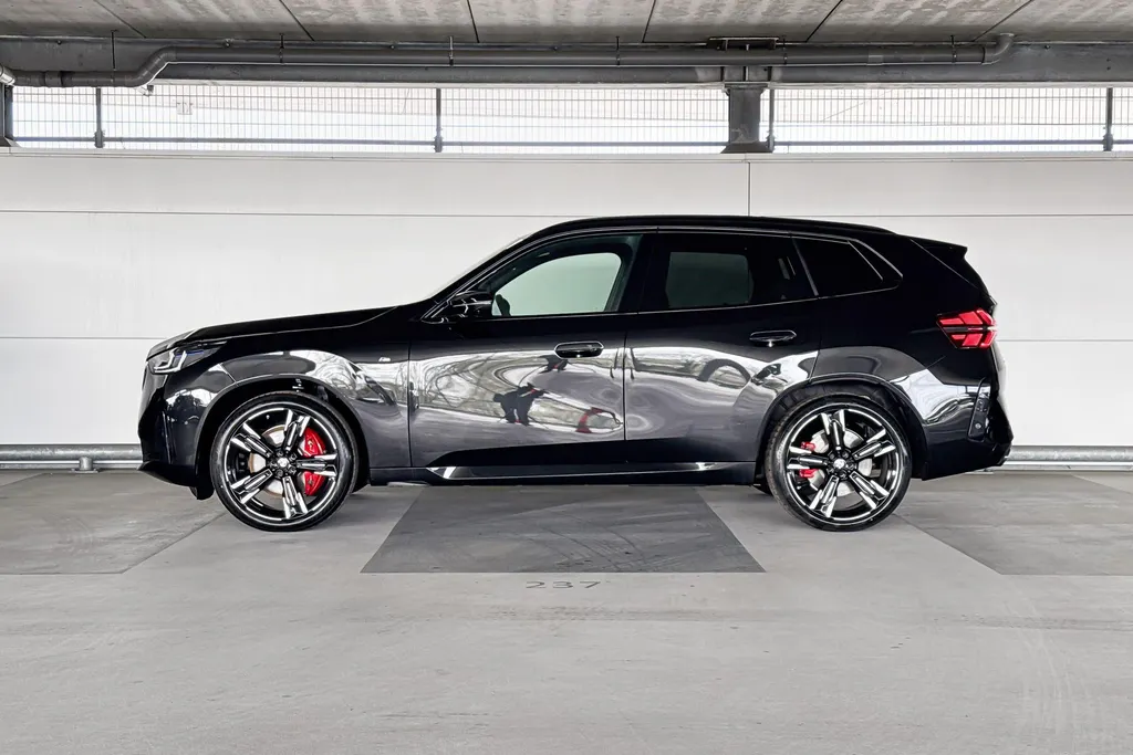 BMW X3 M50