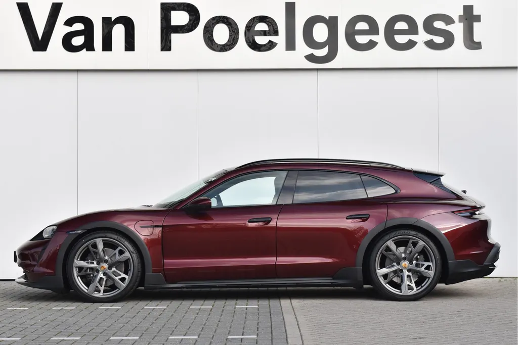 Porsche Taycan Cross Turismo 4 93 kWh