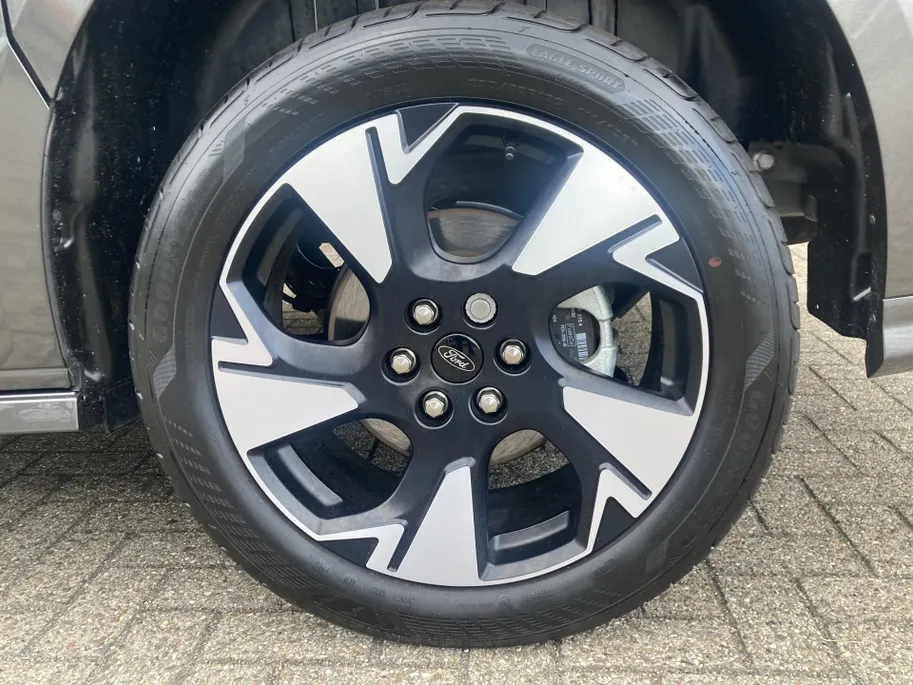 Ford Transit Custom 320 2.0 TDCI 170 pk L1H1 Sport DC AWD Dubbele Cabine - AWD - Elektrische schuifdeuren - Wegklapbare Trekhaak - 360gr Camera