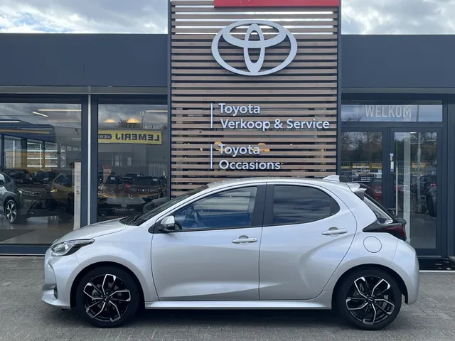 Toyota Yaris 1.5 Hybrid Active | Trekhaak | Camera | Stoelverwarming