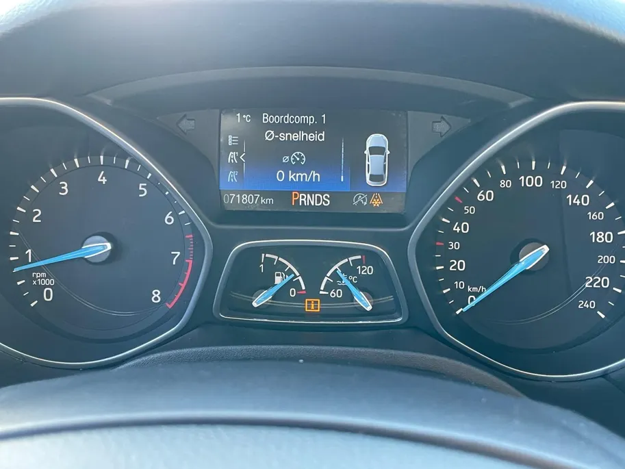 Ford Focus 1.5 Titanium *Automaat*Navi+Camera*Climate Control*Winter Pack*LM.Velgen*Zeer nette auto!