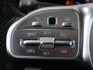 Mercedes-Benz GLB 200 Premium Plus l Trekhaak l Panoramadak l Carplay