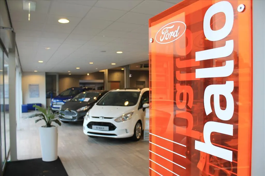 Ford Kuga 2.5 PHEV ST-Line X | Trekhaak | Winterpack | Driver assistancepack | Technologypack | El. Achterklep | Camera v+a | Dodehoekdetectie | Climate control | Leren bekleding | El. verst. bestuurdersstoel | Apple Carplay&Android Auto |