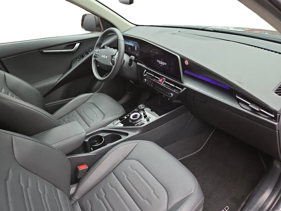 Kia Niro 1.6i Hybrid DynamicPlusLine Schuif-/kanteldak | Dodehoek Detectie | Stoelverwarming | Camera | Cruise Control Adaptief | Carplay | Head up Display | NAP