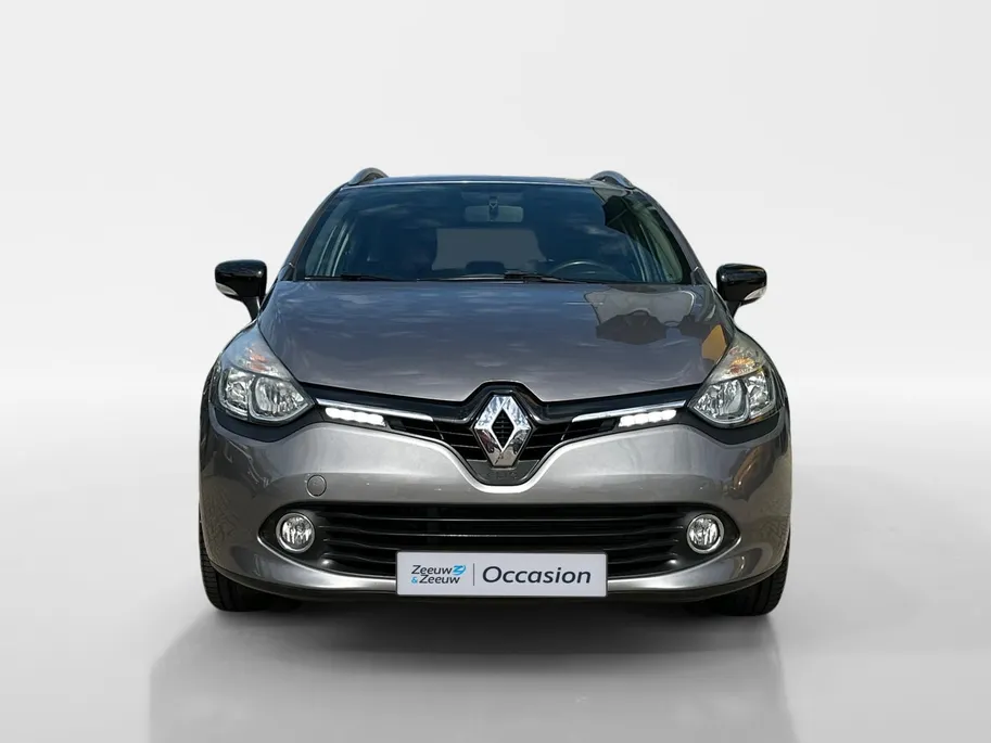 Renault Clio Estate 0.9 TCe Night&Day | Parkeersensoren | Apple Carplay | Camera | Cruise Control | Airco | LMV | Onderhoudshistorie | 12 Maanden BOVAG Garantie