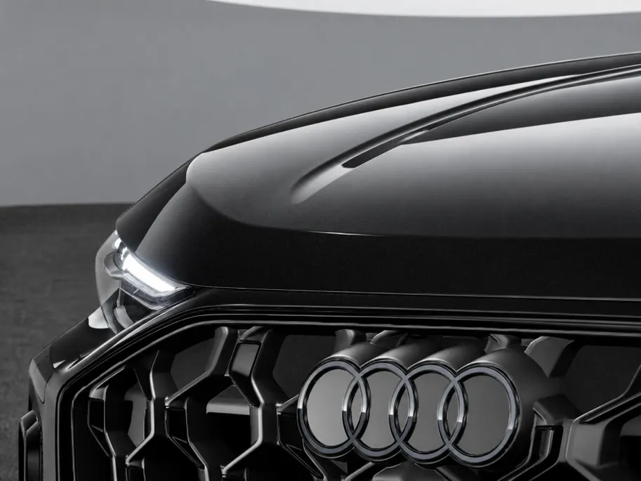 Audi Q5 e-hybrid quattro S edition Competition 367 PK · Tech pro · Glazen panoramadak · B&O premium 3D