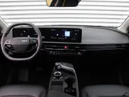 Kia EV6 Light Edition 63 kWh | Stuur-/stoelverwarming | Camera | 19' LM | LED | Cruise adapt. | Clima | Draadloze telefoonlader | 17% bijtelling |