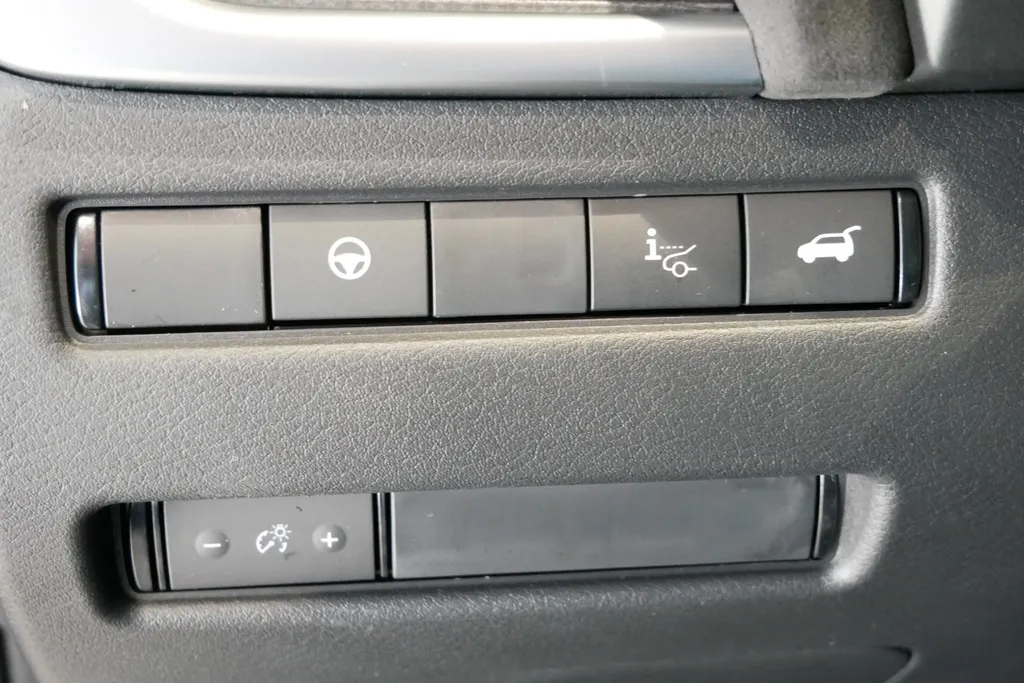 Nissan QASHQAI 1.5 e-Power Tekna Plus |Nappa lederen bekleding met geheugen|Bose Audio|Electrische achterklep|20inch LM wielen|Apple carplay & android auto| 360grd camera| PDC voor en achter|