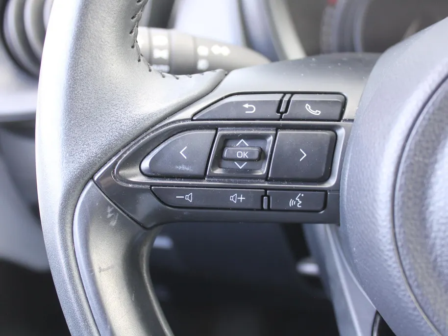 Toyota Aygo X 1.0 VVT-i S-CVT first | Camera | Android Auto/Apple Carplay | Cruise | Clima | Automaat | 17' LM |