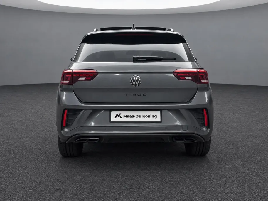 Volkswagen T-Roc 1.5 TSI 150pk DSG R-Line · Panoramadak · Camera · Dodehoeksensor · Keyless · Apple/Android Car Play · 19'Velgen ·