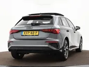 Audi A3 Sportback 40 TFSIe 204PK S-tronic S Line · Panoramadak · Camera · Apple/Android Car Play · Navigatie · Park Assist · P-Sensoren · 18'' Inch ·