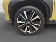 Toyota Yaris Cross 1.5 Hybrid Launch Edition | Slechts 12.000 km! | JBL Audio | Head-Up Display | Adaptieve Cruise Control | Camera | Keyless Entry | Stoel- & Stuurverwarming