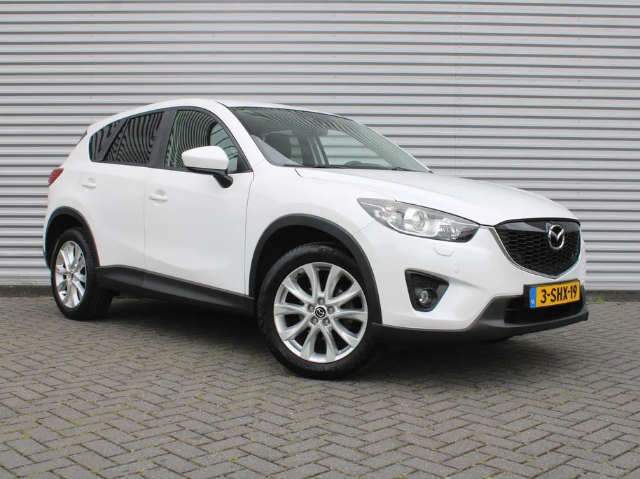Mazda CX-5 2.0 GT-M 4WD | Stoelverwarming | 19' LM | Clima | Navi | Leer | Cruise | Camera | Xenon | Volledig dealer onderhouden! | Zeer nette auto |