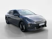 Kia EV4 Plus 81.4 kWh | Achteruitrijcamera | Stoel/stuurverwarming | Apple carplay / Android auto |