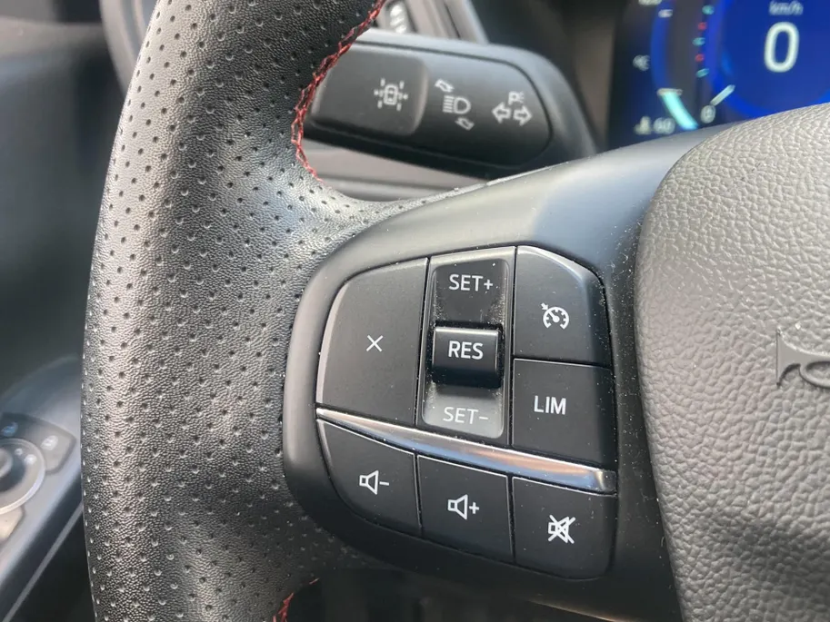 Ford Kuga 2.5 PHEV ST-Line AGR stoelen elektrisch verstelbaar  - Alcantara Lederen bekleding - Winter Pack - Navigatie - Camera