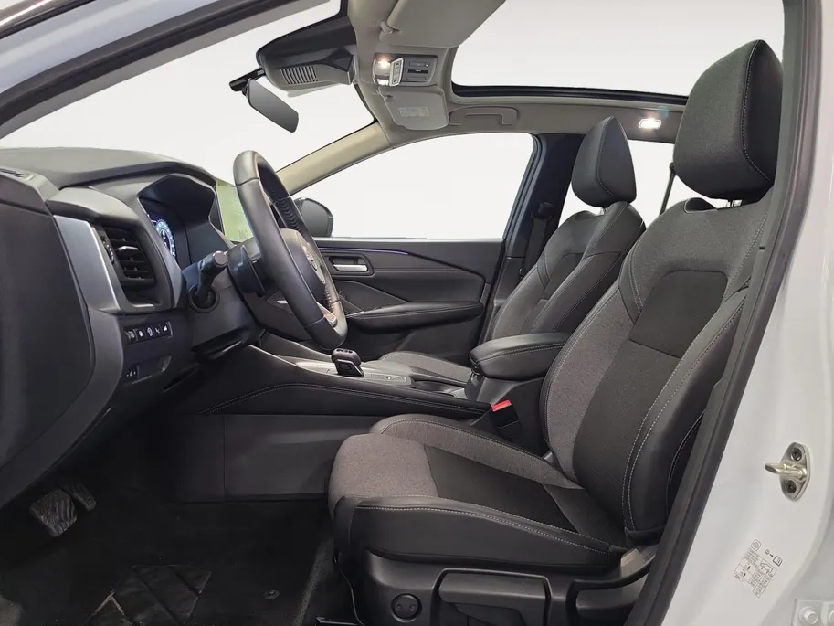 Nissan QASHQAI N-Connecta 158PK AUTOMAAT | Navigatie | Google Built-in | Apple Carplay & Android Auto | Pro Pilot (Adaptive Cruise Control) | Climate Control | 360 camera | Panorama dak | Parkeersensoren voor & achter |