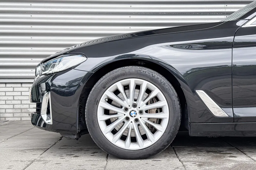 BMW 5 Serie Sedan 540i High Executive