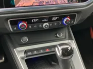 Audi Q3 Sportback 45 TFSI quattro 230pk S Edition · Panoramadak · Trekhaak · Apple/Android Car Play · Camera · Stoelverwarming · Adaptive Cruise Control ·