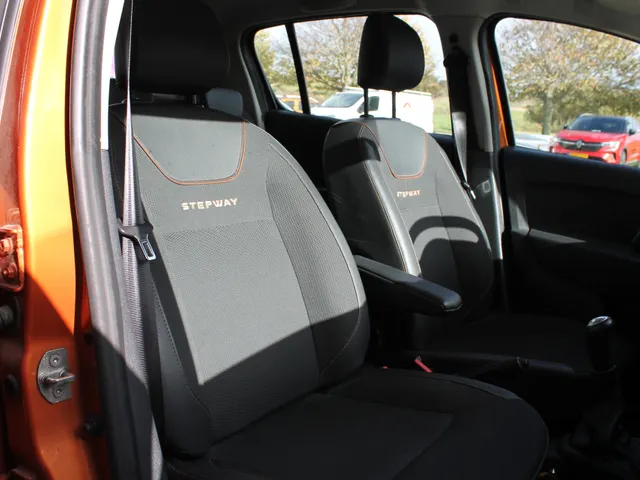 Dacia Sandero Stepway 0.9 TCe SL | Navigatie | Airco | Cruise | LM velgen | Sensoren |