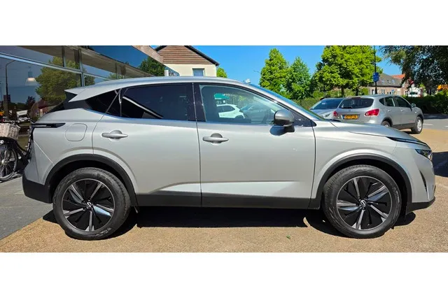 Nissan QASHQAI 1.3 158PK DIG-Turbo Mild-Hybrid X-Tronic A/T N-Connecta - Cold Pack