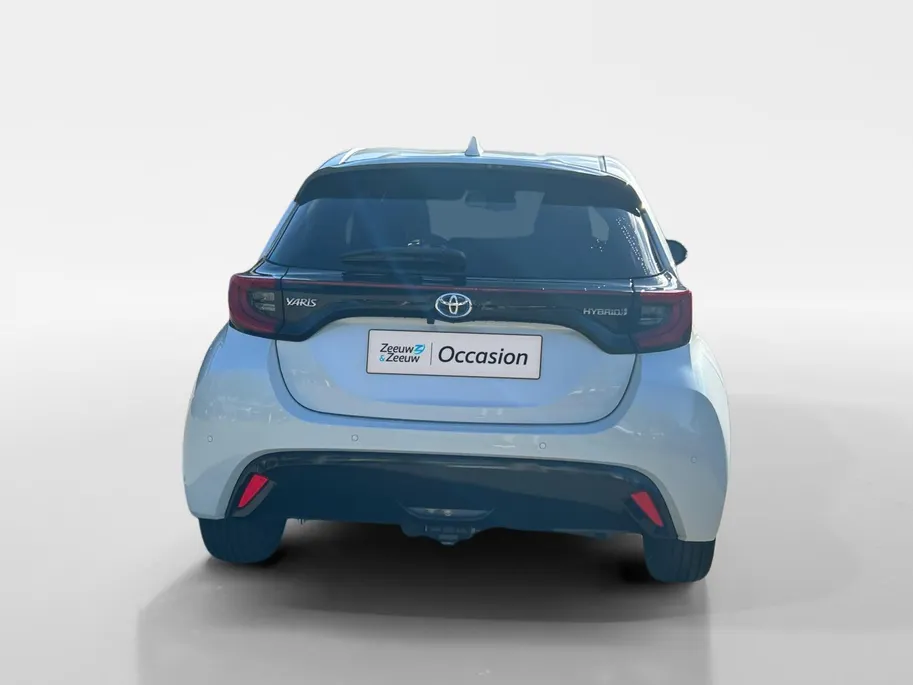 Toyota Yaris 1.5 Hybrid Executive Zeer compleet o.a. Navigatie, Trekhaak etc! Nu incl. 12 maanden garantie!