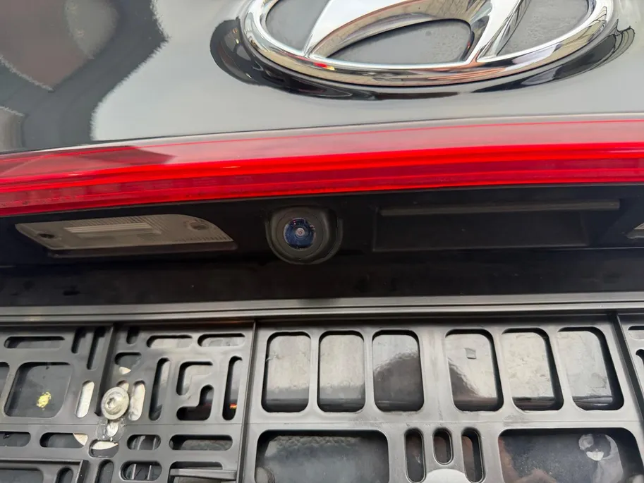 Hyundai Santa Fe 1.6 T-GDI PHEV Premium Sky 7-persoons | Zeer compleet | Zeer nette auto | Open dak | 360 graden camera | Stoelverwarming & koeling |