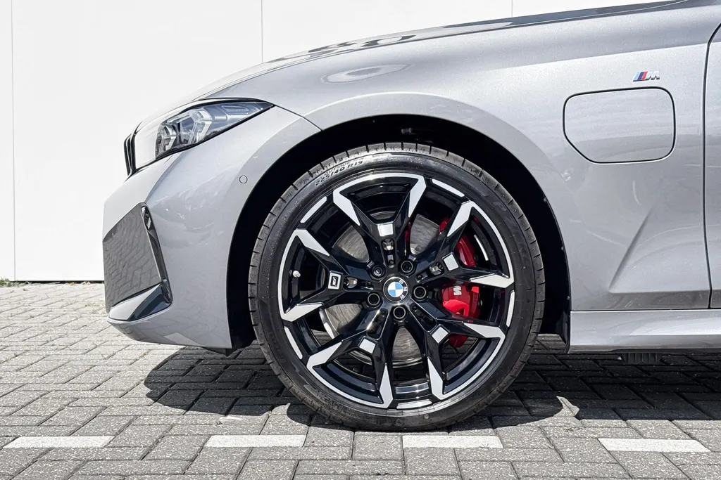 BMW 3 Serie Sedan 330e M Sport Edition