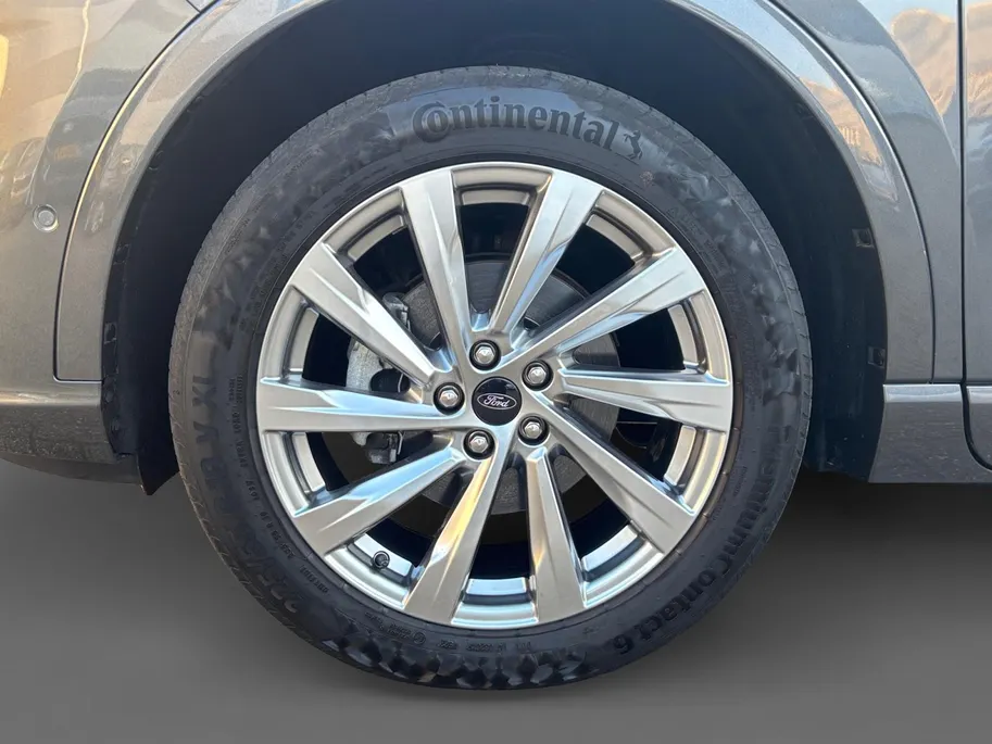 Ford Kuga 2.5 PHEV Vignale | Panoramadak | Trekhaak | Winter Pack | Driver assistance Pack | Elektr. Achterklep | Lederen Elektr. stoelen | 12 maanden garantie! |