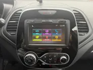 Renault Captur 1.3 TCe Intens | Camera | Parkeersensoren | Navigatie | Bluetooth | Cruise & Climate Control | All Season Banden | 12 Maanden BOVAG Garantie