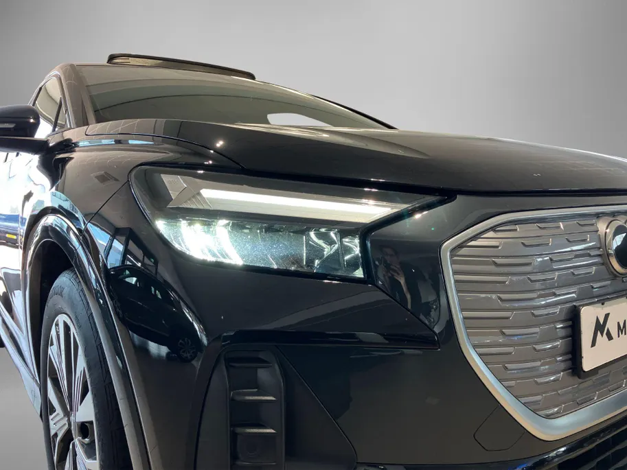 Audi Q4 Sportback e-tron 40 Advanced 150kW/204PK 82 kWh · Panoramadak · Trekhaak · Stoelverwarming · Apple/Android Car Play