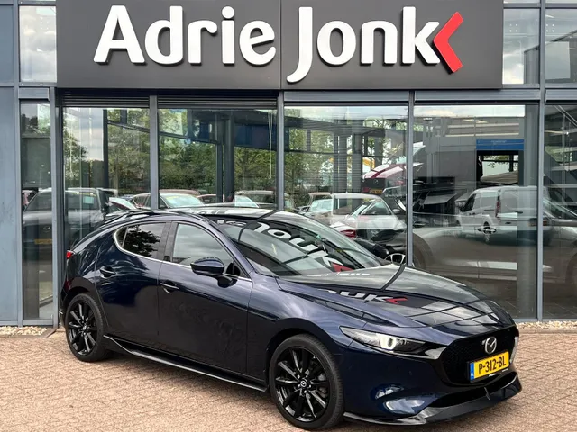 Mazda 3 2.0 e-SkyActiv-X M Hybrid 186 Luxury AUTOMAAT | SUNROOF | AERO PACK | LEDER | Bose AUDIO | APPLE CARPLAY/ANDROID AUTO | A.CAMERA | NED. AUTO |
