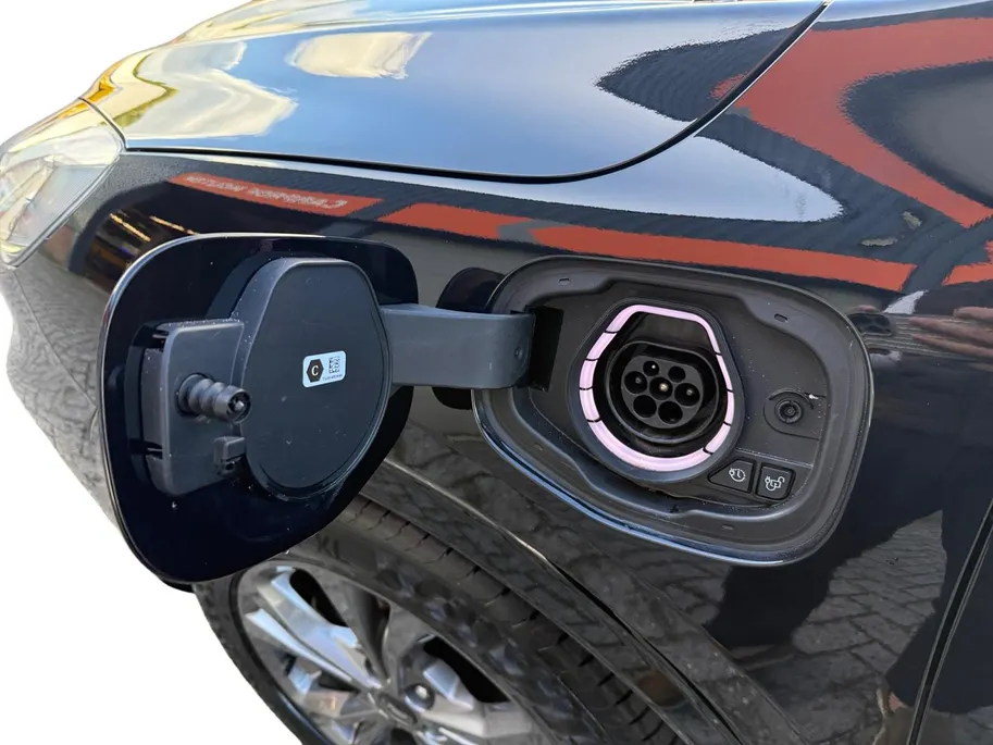Ford Kuga 2.5 PHEV ST-Line X | Dealeronderhouden | Winter Pack | Driver Assistance Pack | Apple Carplay & Android Auto |