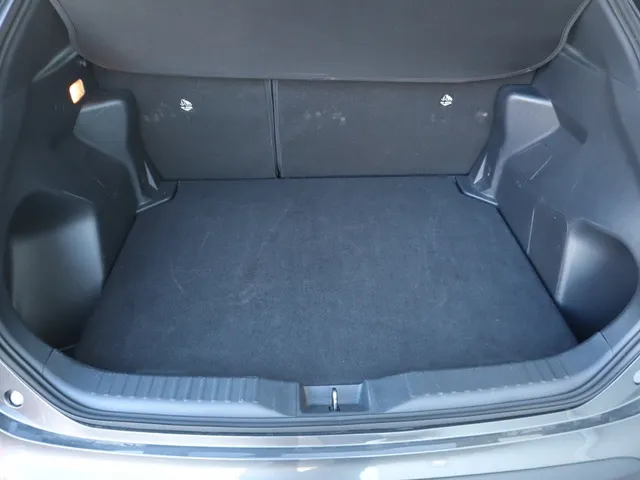 Toyota Yaris Cross 1.5 Hybrid 115 Dynamic Parkeersensoren | Stuur en stoelverwarming