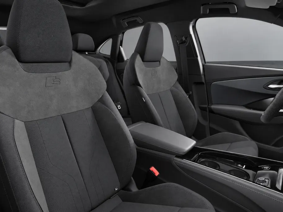 Audi Q3 Sportback e-hybrid S edition 272 PK · MMI experience pro · Trekhaak elek. wegklapbaar · Optiekpakket zwart