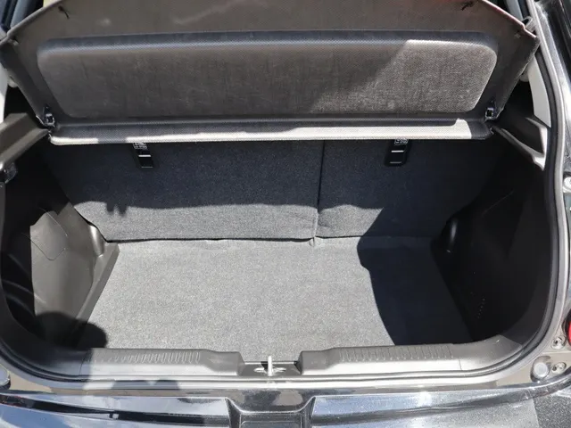 Suzuki Swift 1.2 Select Hybrid Adaptive Cruise | Carplay