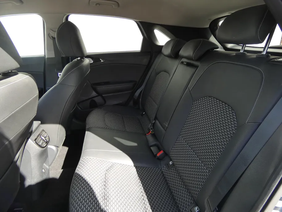 Kia Ceed 1.0 T-GDi 100pk DynamicPlusLine | Navigatie | Cruise Control