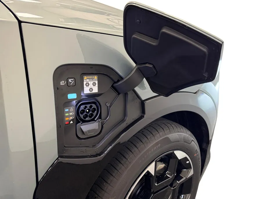 Kia EV5 GT-PlusLine 81.4 kWh | Informeer naar beschikbaarheid | 505 km actieradius | 19' Inch velgen | NU €3000 inruilpremie + 500 korting KIA laadpaal