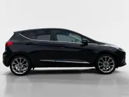 Ford Fiesta 1.0 EcoBoost Hybrid Vignale | Dealer onderhouden | NL auto | Adapt. cruise control | Pano dak | BLIS | Winter pack | Parkeersensoren voor en achter | Achteruitrijcamera | 17' lichtmetalen velgen | Bovag garantie |
