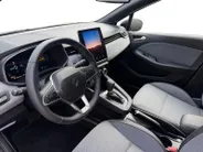 Renault Clio 1.6 E-Tech Full Hybrid 145 techno | Automaat | Apple Carplay & Android Auto | Cruise & Climate Control | LMV | Camera | Parkeersensoren | 12 Maanden BOVAG Garantie