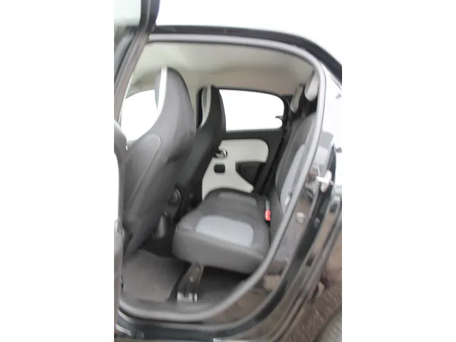 Renault Twingo 1.0 SCe Limited | Airco | LM Velgen | parkeersensoren achter | privacy glass achter |