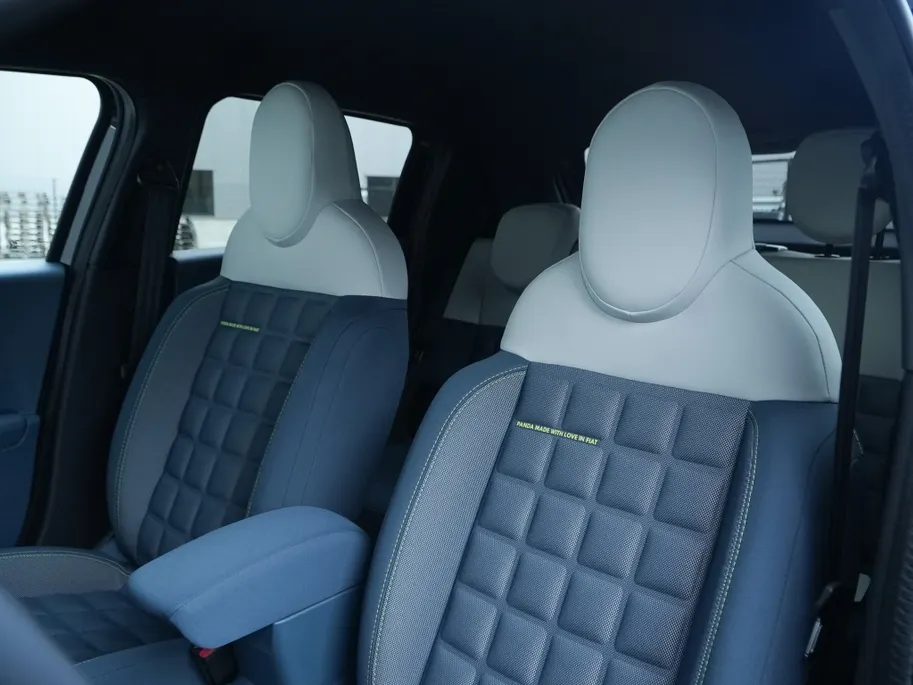 Fiat Grande Panda 1.2 Hybrid 100 PK La Prima | Navi | Camera | Carplay