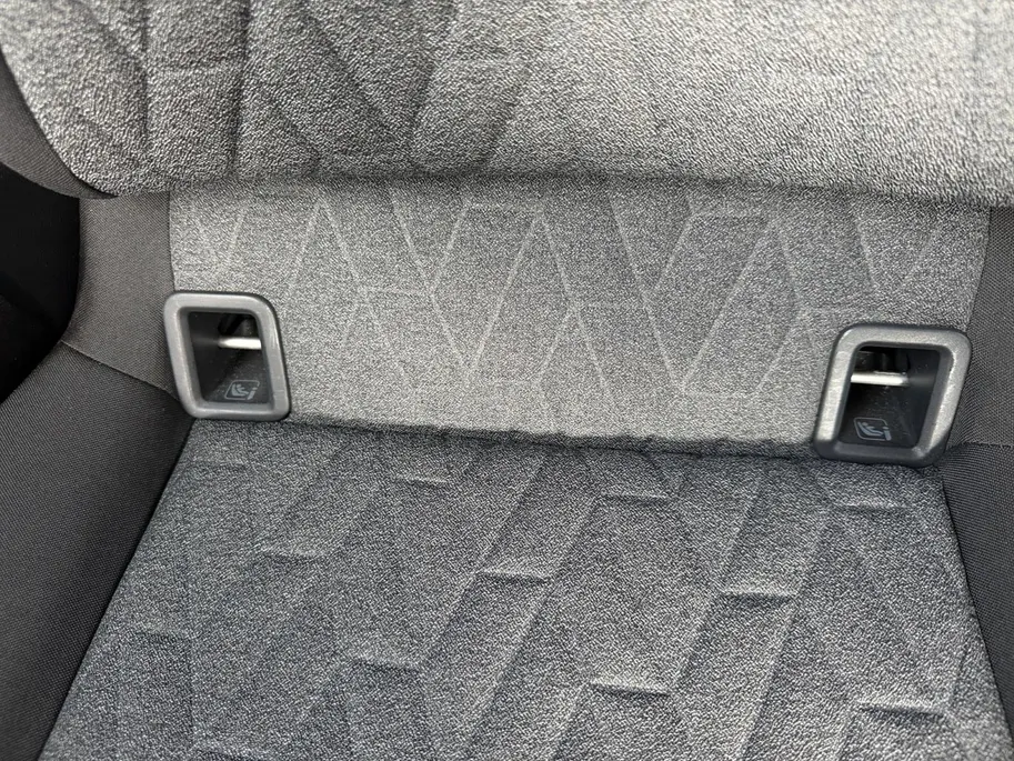 Volkswagen up! 1.0 | Camera | Parkeersensoren | Climate Control | Cruise Control | DAB | Stuurbediening | Bluetooth | Goed Onderhouden