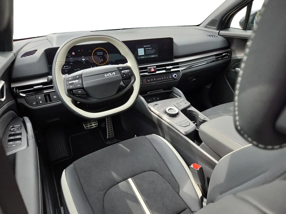 Kia Sportage 1.6 T-GDi Plug-in Hybrid GT-Line | Climate Control | Cruise Control | Camera | Navigatie | Elektrische Kofferklep | Open Dak | Stoelverwarming | Stuurverwarming |