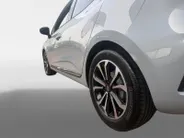 Renault Clio 145PK E-Tech Full Hybrid Techno Automaat | 9,3' Navi | Climate Control | Camera | Parkeersensoren | Apple CarPlay/Android Auto | Digital Cockpit | Cruise Control | Full LED | Lichtmetalen Velgen |
