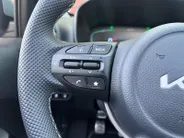 Kia Picanto 1.0 GDi GT-Line | Stoel/Stuurverwarming | Keyless entry | Schuif/Kanteldak | Draadloze oplader | Fabrieksgarantie | NAP