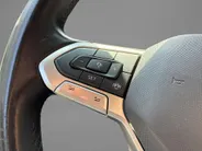 Volkswagen Bedrijfswagens Transporter 2.0 TDI 150pk DSG L2H3 28 Bulli · Camera · Apple/Android Car Play · Trekhaak · Adaptive Cruise Control · Alarmklasse 3 · Navigatie · Elek. Inklapbare Spiegels ·