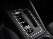 Volkswagen Golf Life Edition 1.5 eHybrid 204 PK 6 versn. DSG · Draadloze telefoonlader · Achteruitrijcamera · Privatelease Van 594,- voor  472,- obv 24 maanden! · Prijs is inclusief inruilpremie · MEGA SALE