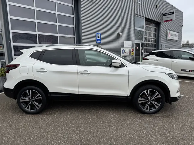 Nissan QASHQAI 1.3 DIG-T Premium Edition automaat afn. Trekhaak